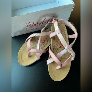BRAND NEW Adorable Girls Size 10 Sandals